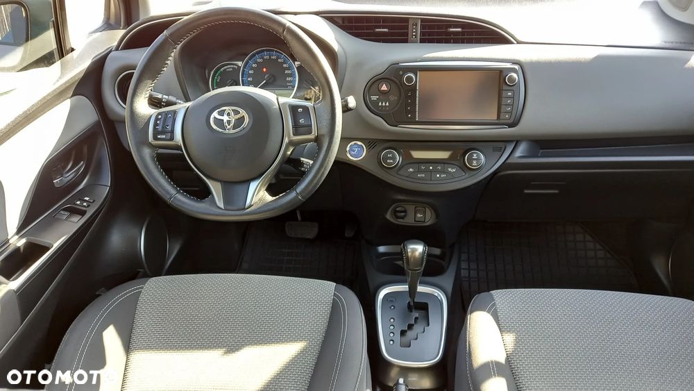 Toyota Yaris - 7