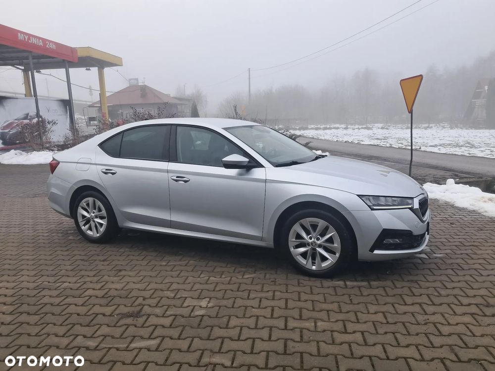 Skoda Octavia 2.0 TDI Ambition DSG - 4