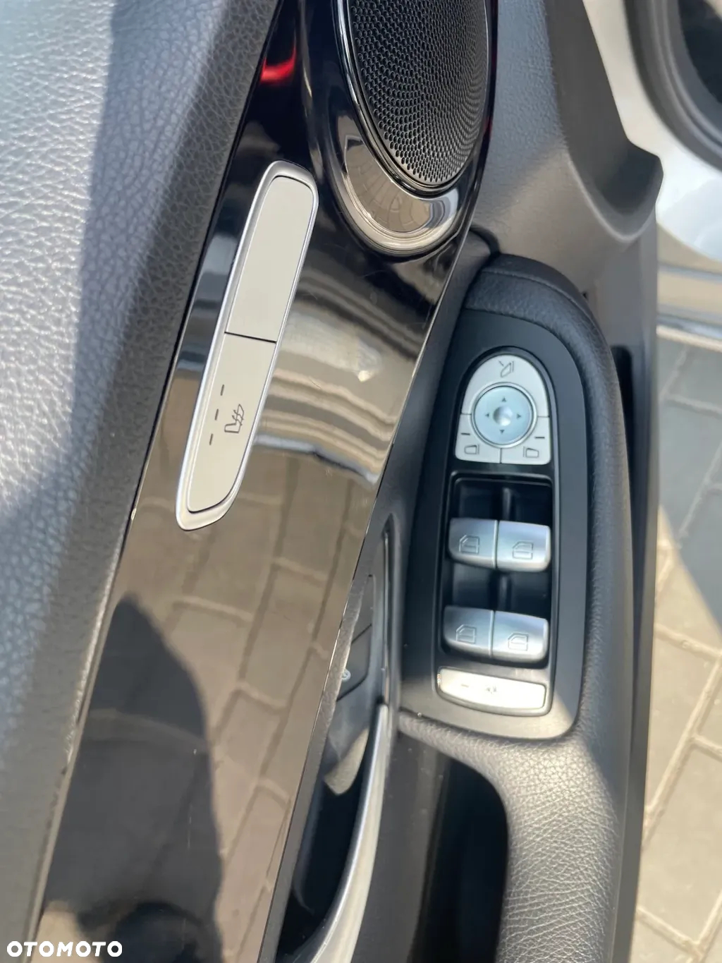Mercedes-Benz Klasa C 180 d T 9G-TRONIC - 16