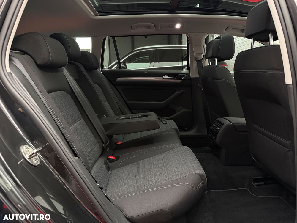 Volkswagen Passat 2.0 TDI SCR Business - 24