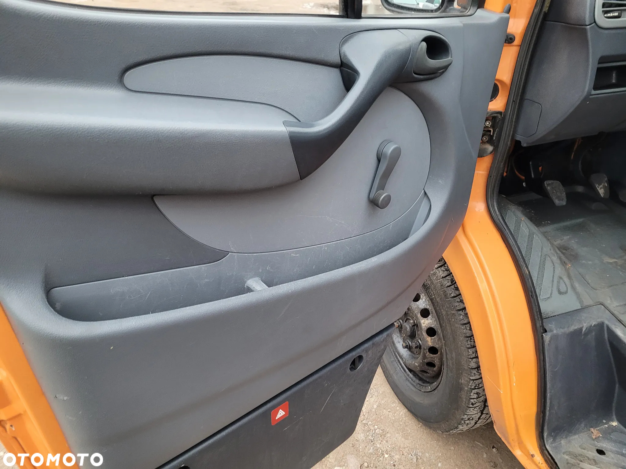 Mercedes-Benz Sprinter - 20