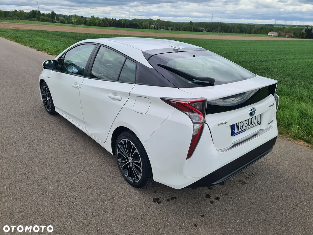 Toyota Prius Hybrid Executive - 10