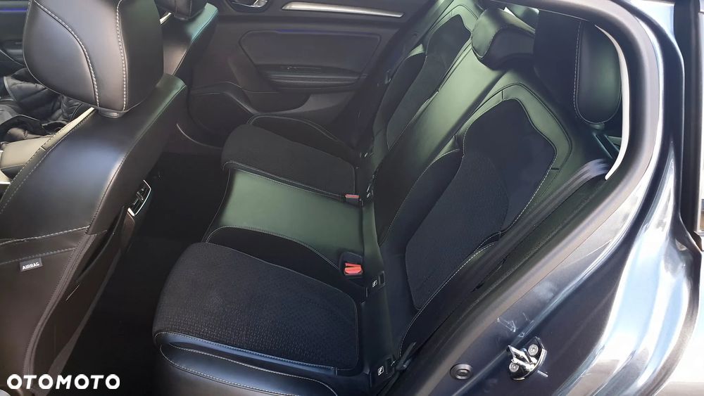 Renault Megane ENERGY TCe 130 EDC BOSE EDITION - 23