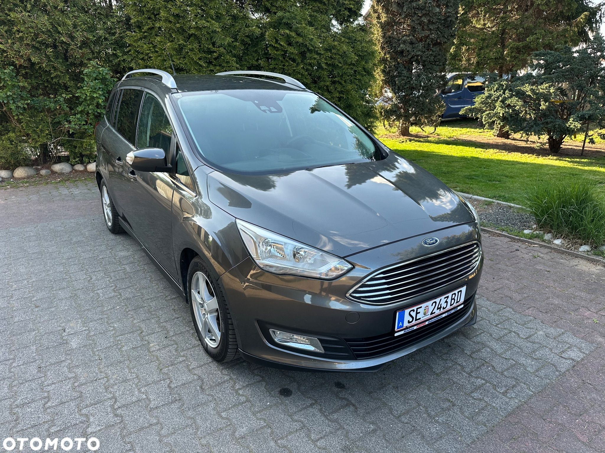 Ford Grand C-MAX 1.5 TDCi Start-Stopp-System Titanium - 1