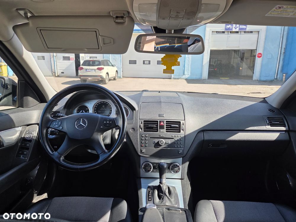 Mercedes-Benz Klasa C 220 CDI DPF Automatik Avantgarde - 14