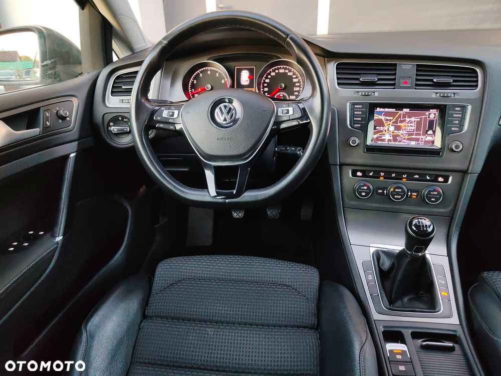 Volkswagen Golf 1.4 TSI BMT Comfortline Perfectline - 23