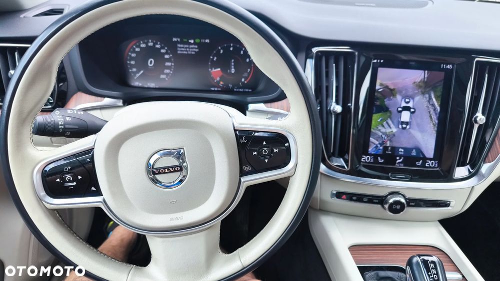 Volvo S60 T5 Momentum Pro - 31