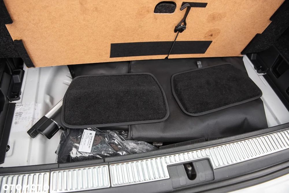 Skoda Superb 2.0 TSI 4x4 L&K DSG - 37