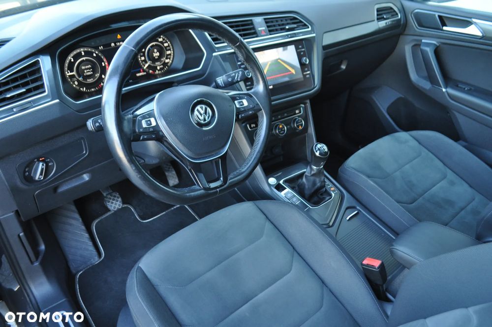 Volkswagen Tiguan 2.0 TDI SCR (BlueMotion Technology) Highline - 29