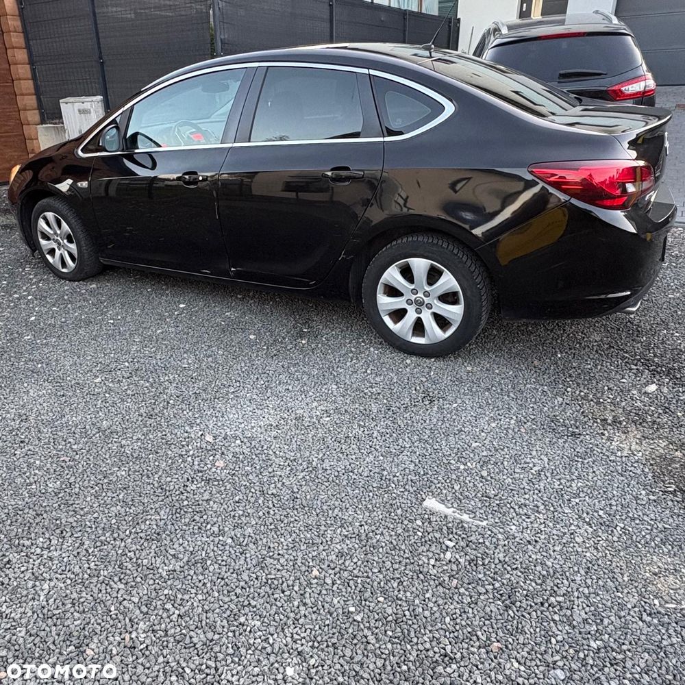 Opel Astra 1.4 T Executive S&S EU6 - 7