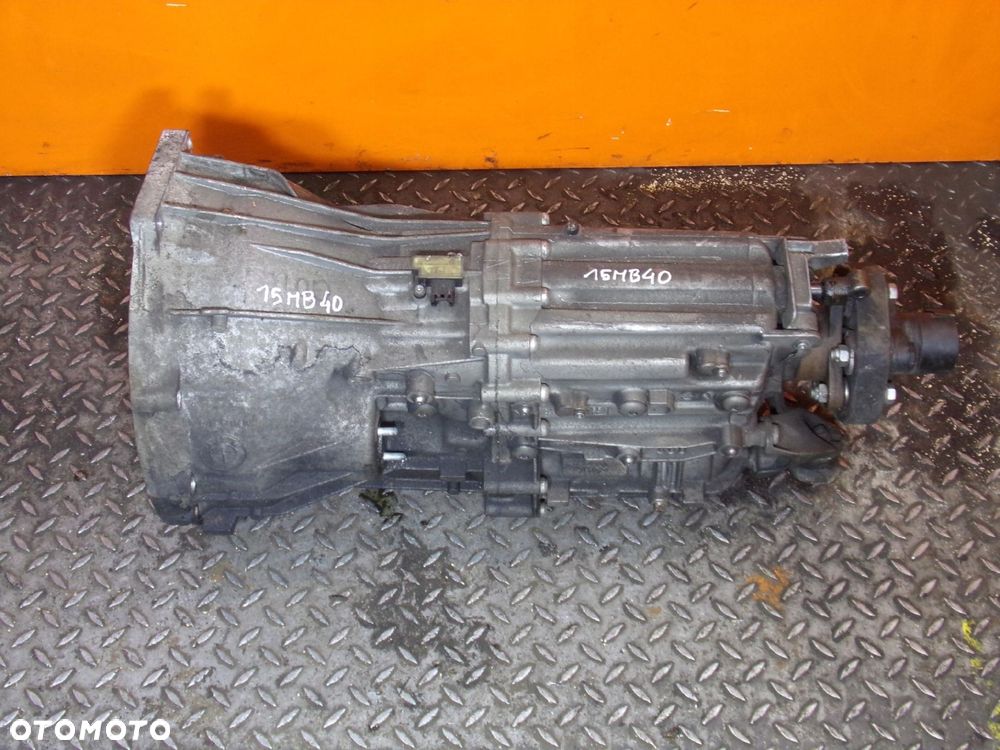 BMW E87 123D 2.0 D 09r 204KM skrzynia biegow 6 7568128 JGG - 1