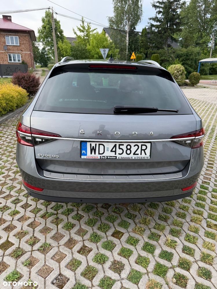 Skoda Superb 2.0 TDI SCR Style DSG - 2