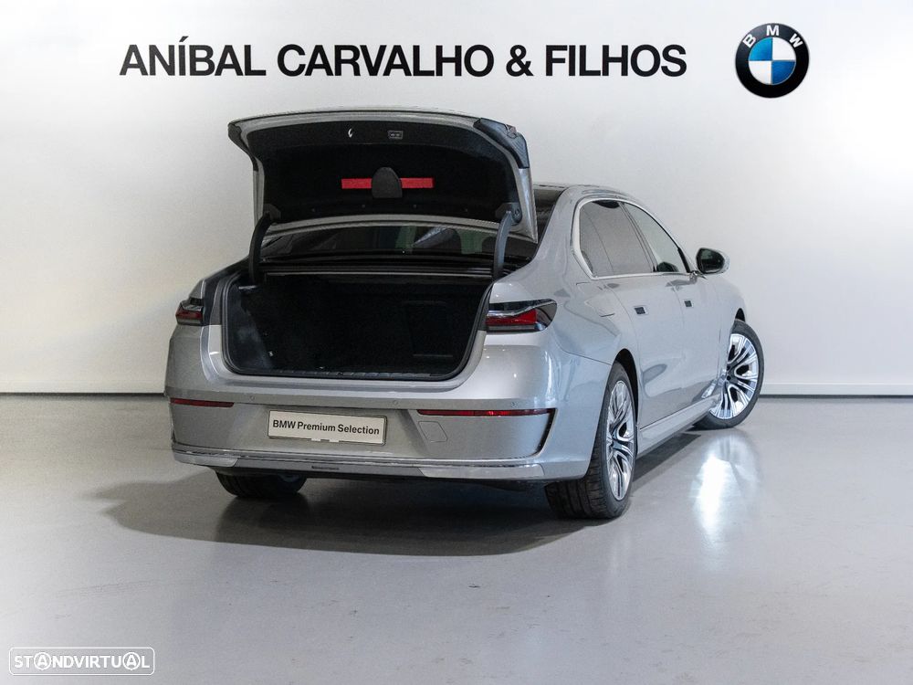 BMW i7 eDrive50 - 5