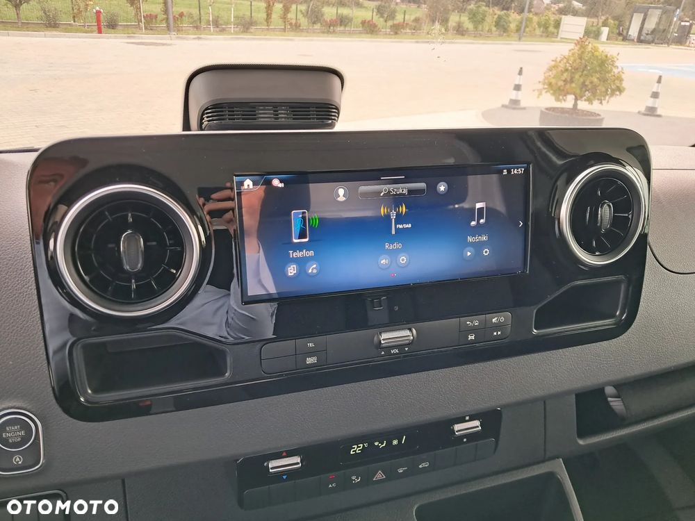 Mercedes-Benz Sprinter - 13