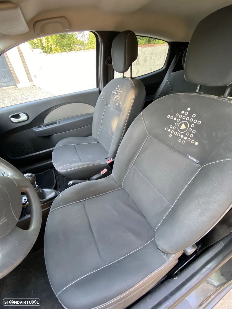 Renault Twingo 1.2 16V Yahoo - 6