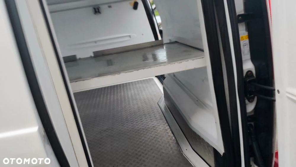 Mercedes-Benz Vito - 16