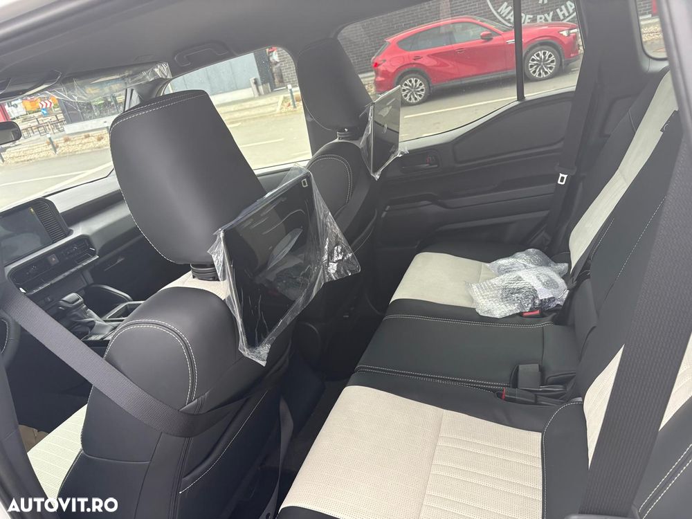 Toyota Land Cruiser 2.8l Turbo D-4D A/T Luxury - 9