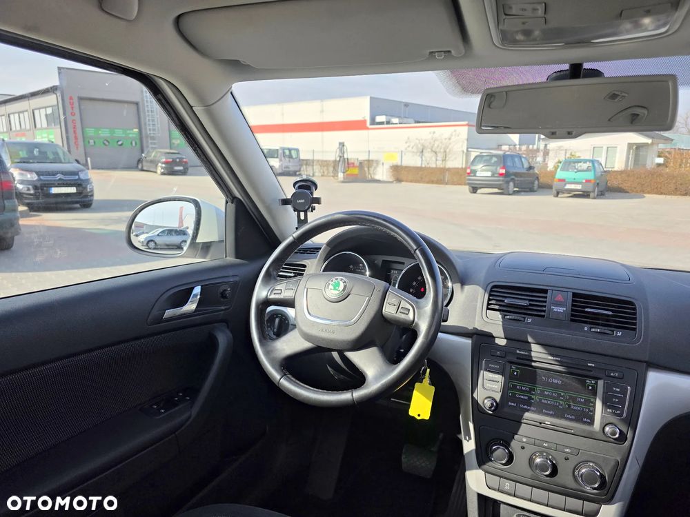 Skoda Yeti 1.2 TSI DSG Elegance PLUS EDITION - 8