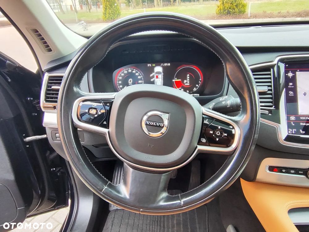 Volvo XC 90 T8 AWD Plug-In Hybrid Inscription 7os - 17