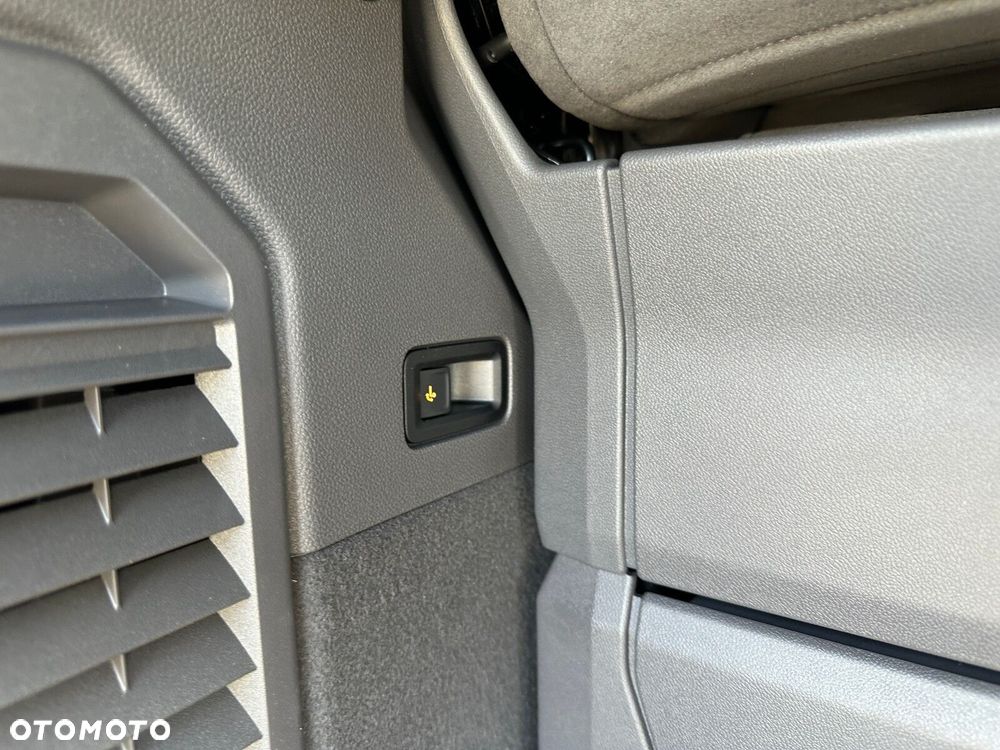 Volkswagen multivan Nowy Multivan L1 2.0 TDI 150 KM DSG 7 biegowa FWD - 35