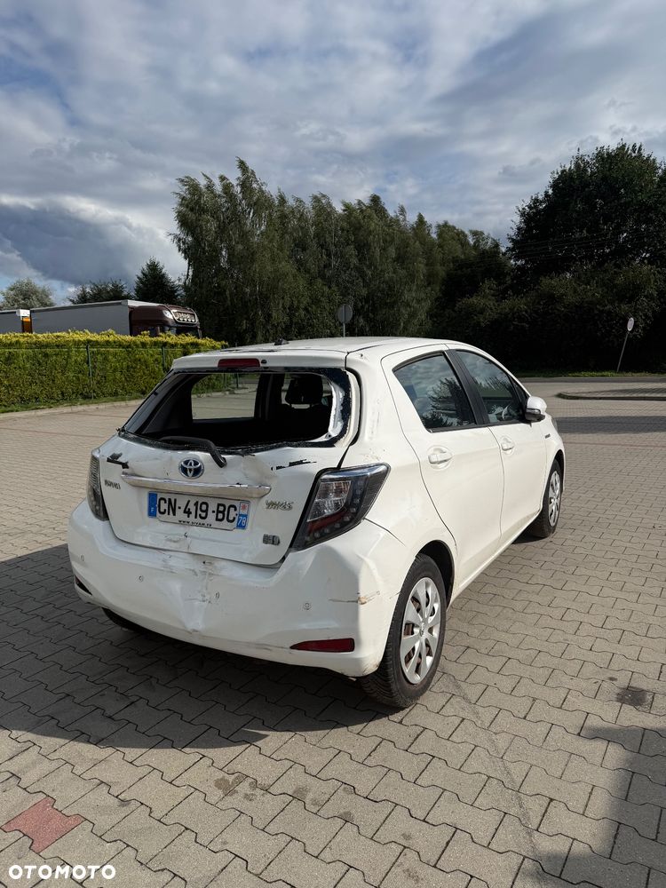 Toyota Yaris - 6