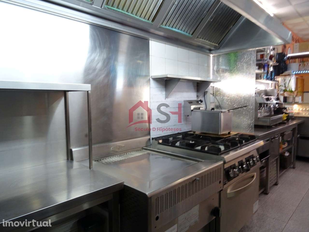 *Oportunidade de Trespasse – Café, Snack Bar e Churrasqueira em Fun... - Grande imagem: 4/24