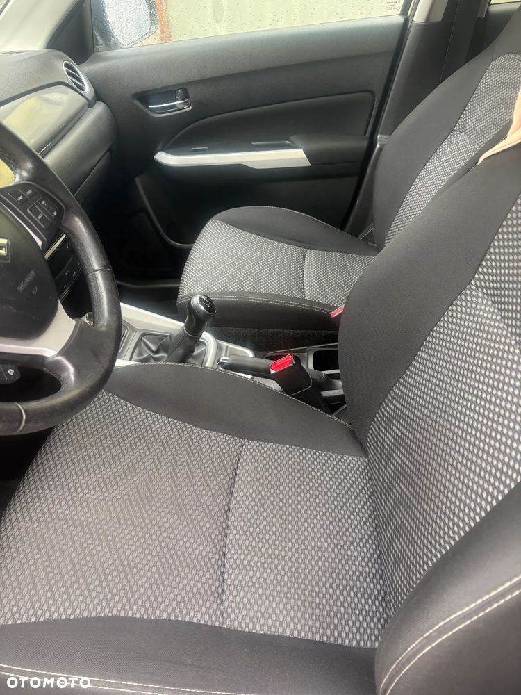 Suzuki Vitara 1.6 Comfort 2WD - 15