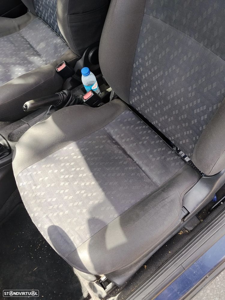 Ford Focus 1.8 TDdi Trend - 2