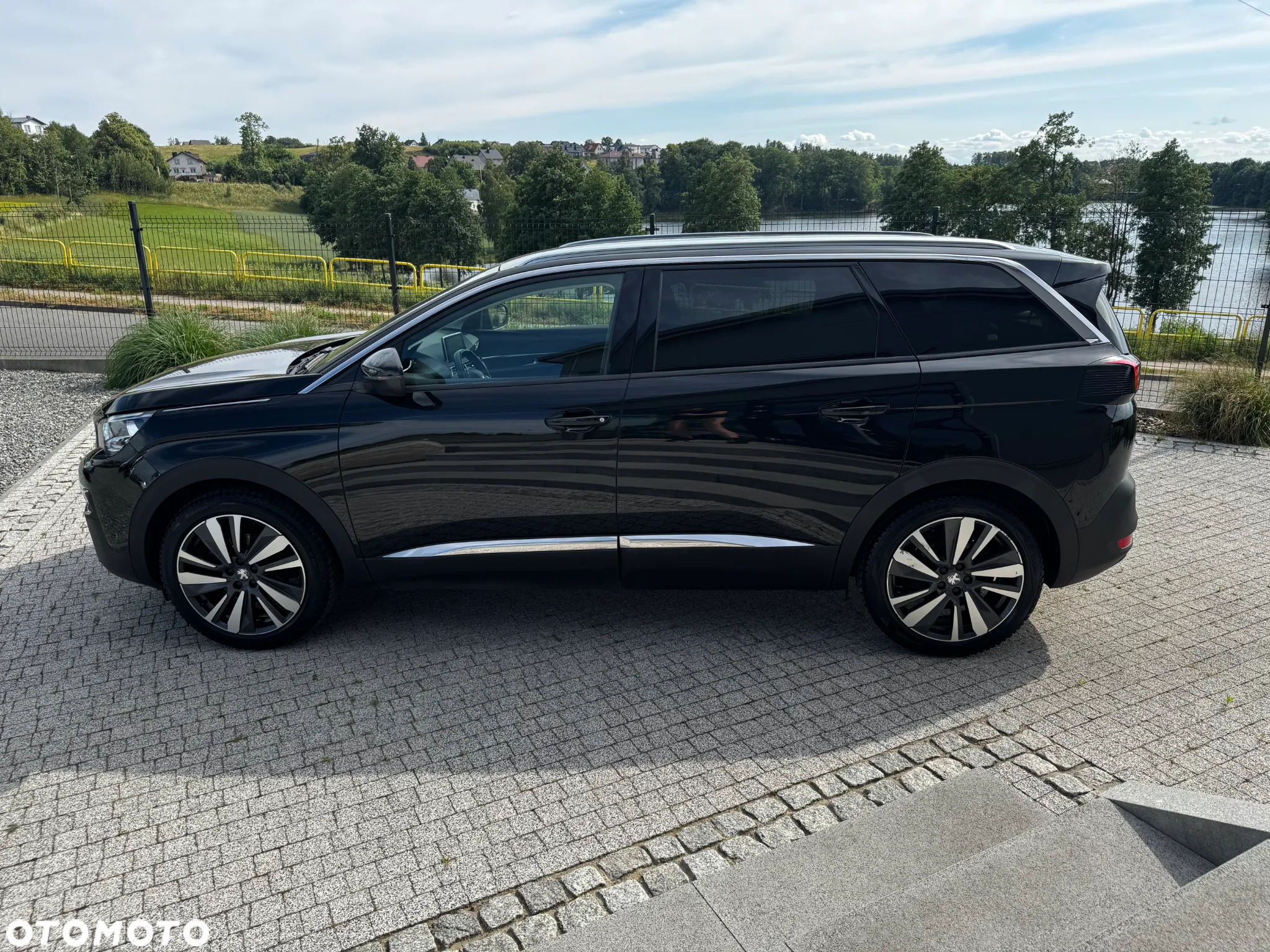 Peugeot 5008 - 4