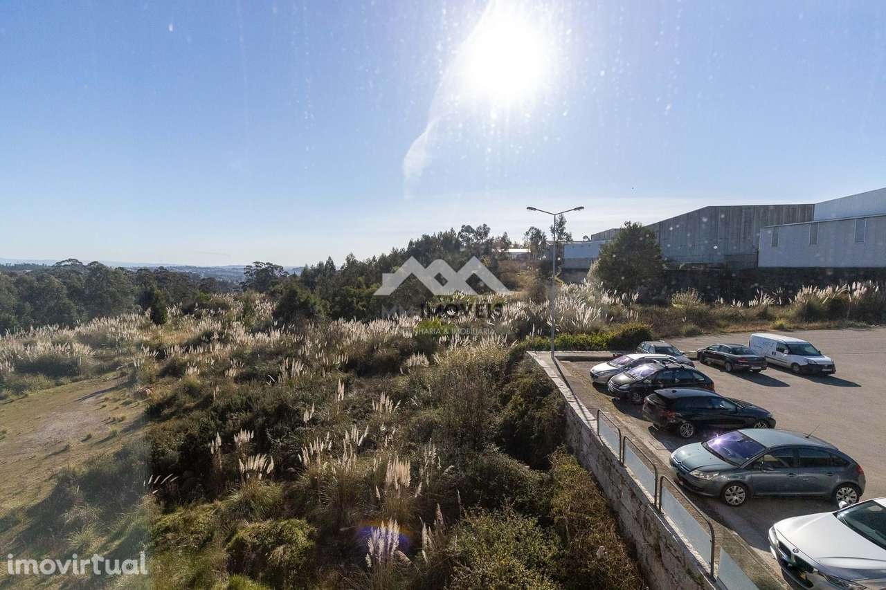 Armazém Ermesinde | Boa localização - Grande imagem: 4/15