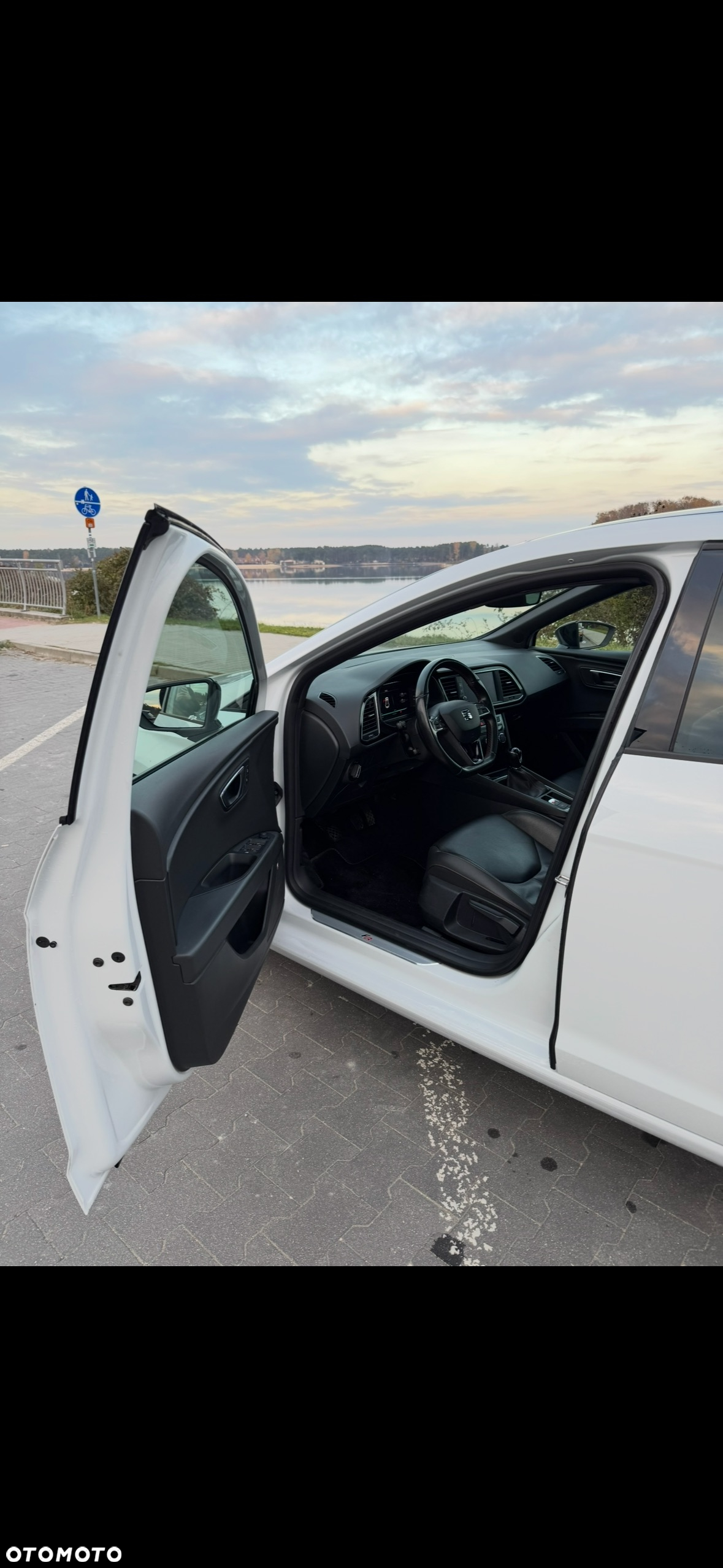 Seat Leon 2.0 TDI FR Black S&S - 9