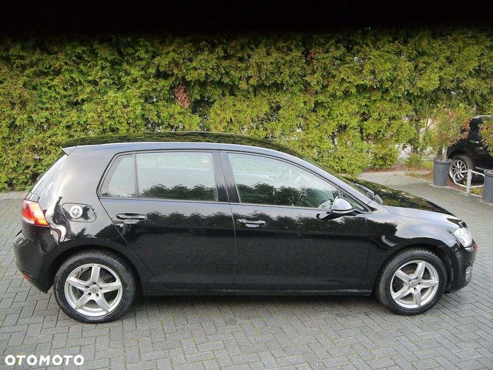 Volkswagen Golf 1.6 TDI BlueMotion Comfortline - 11