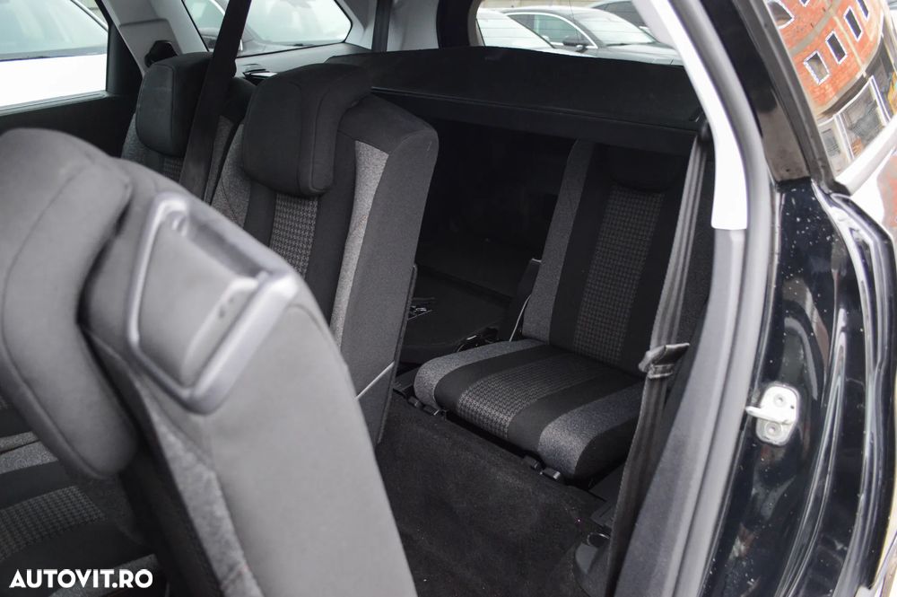 Peugeot 5008 BlueHDI 130 EAT8 Active Pack - 19