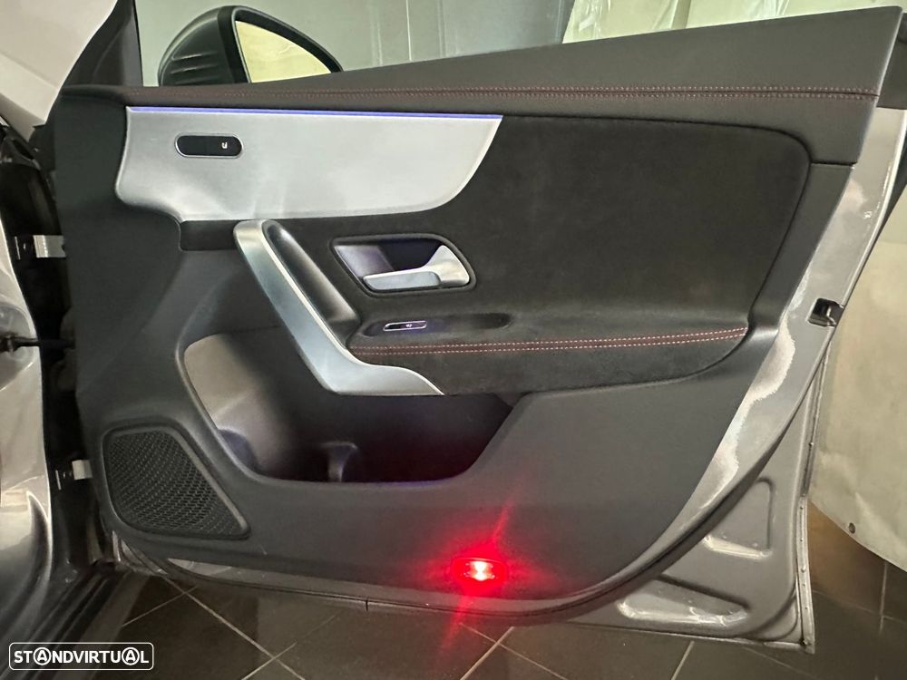 Mercedes-Benz CLA 180 d Shooting Brake AMG Line Aut. - 29