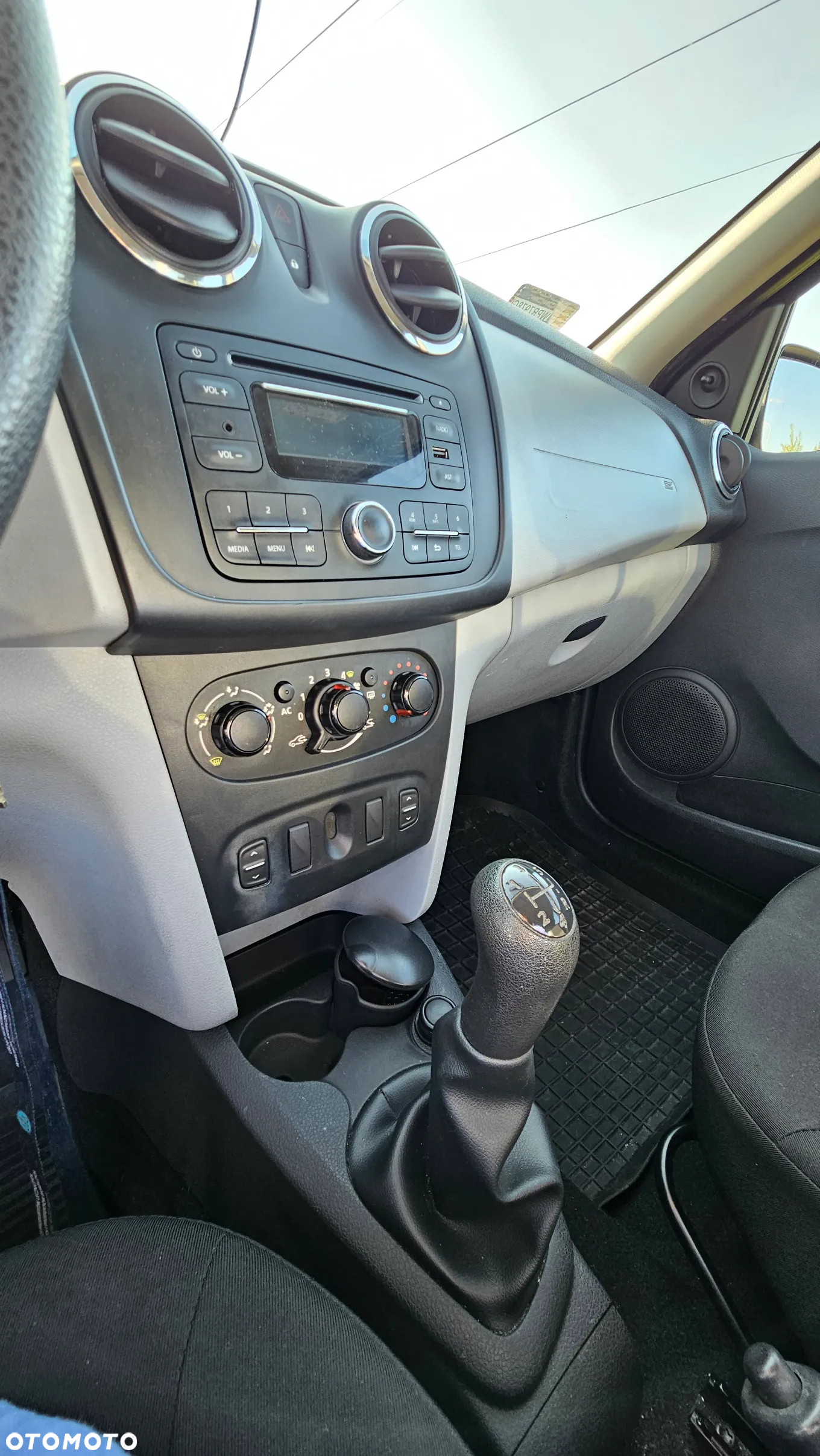 Dacia Logan - 15