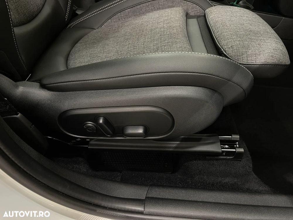 Mini Countryman Cooper SE ALL4 AT - 27