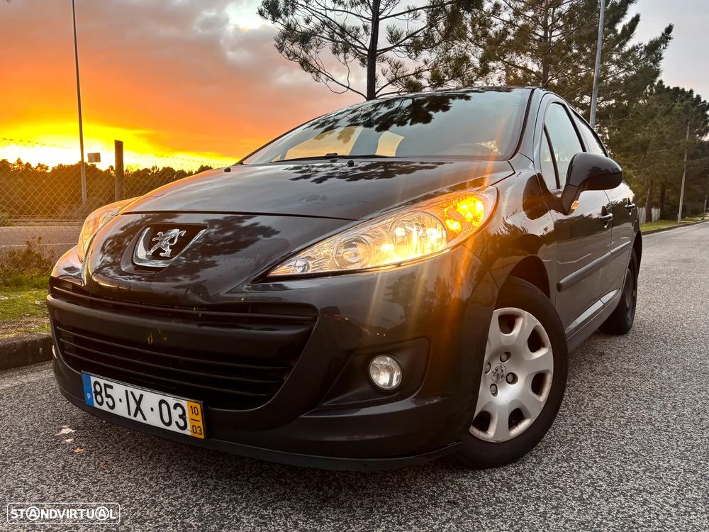 Peugeot 207 1.4 HDi Urban - 1
