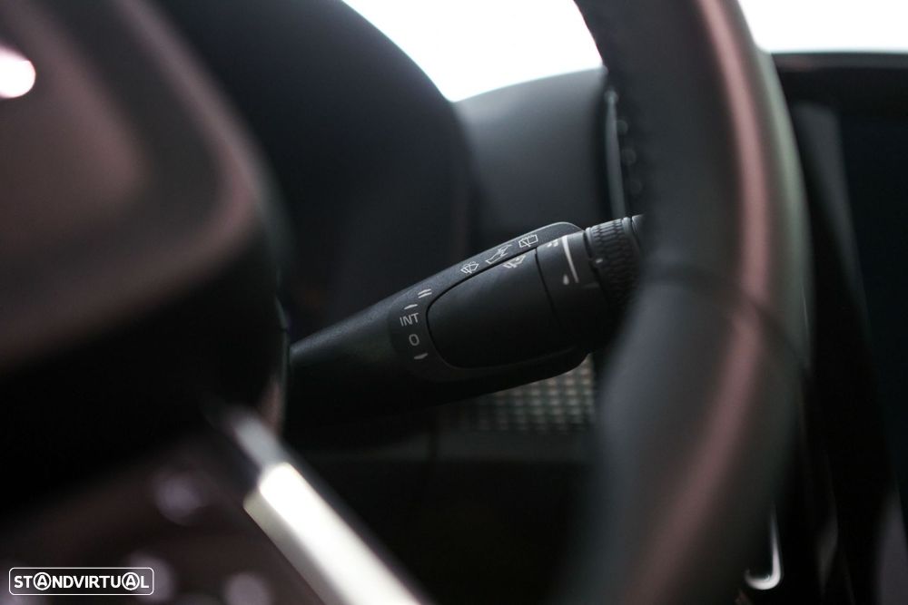 Volvo XC 40 2.0 B3 Plus Dark - 18