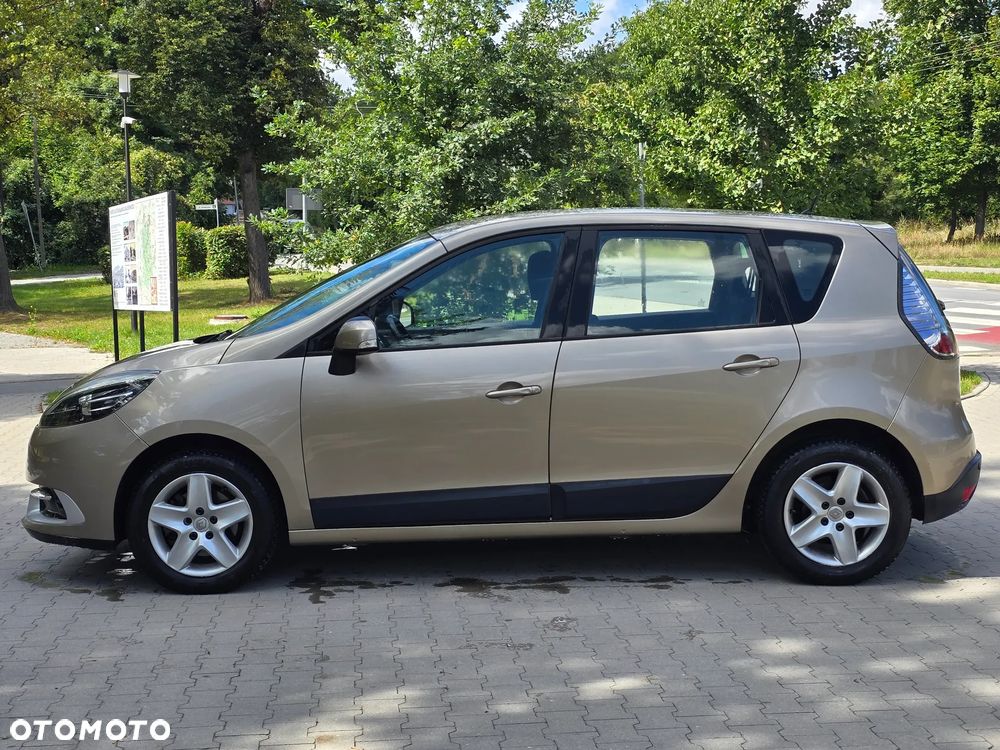 Renault Scenic ver-1-4-16v-tce-tomtom-edition - 3