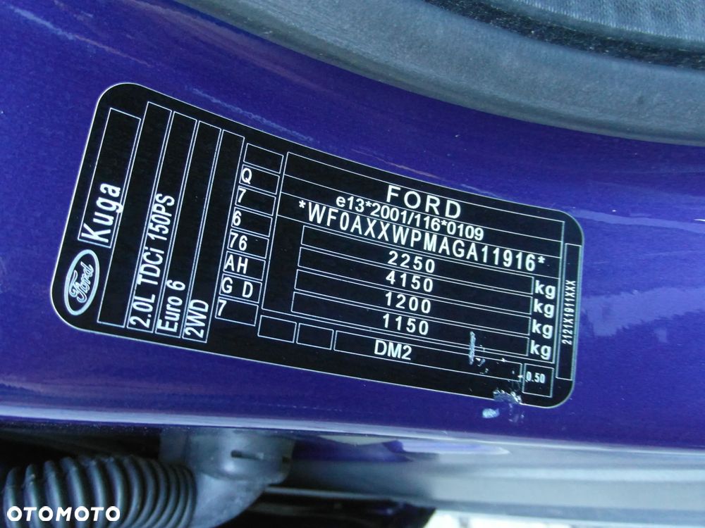 Ford Kuga 2.0 TDCi 2x4 Titanium - 34