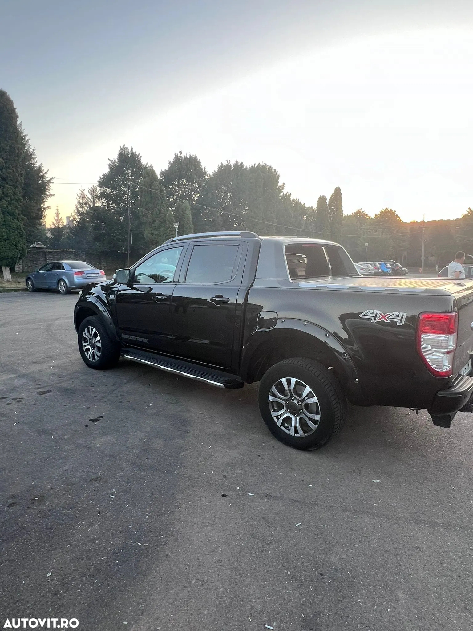 Ford Ranger Pick-Up 3.2 TDCi 4x4 Cabina Dubla WILDTRACK Aut. - 13