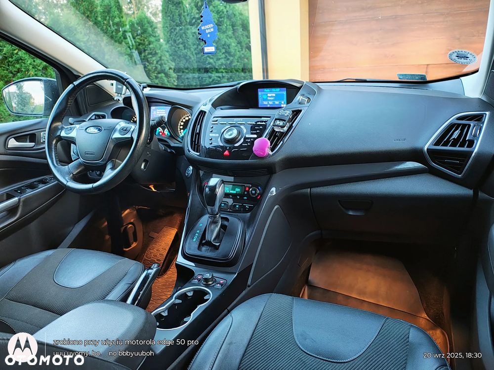 Ford Kuga 2.0 TDCi 4WD Titanium - 17