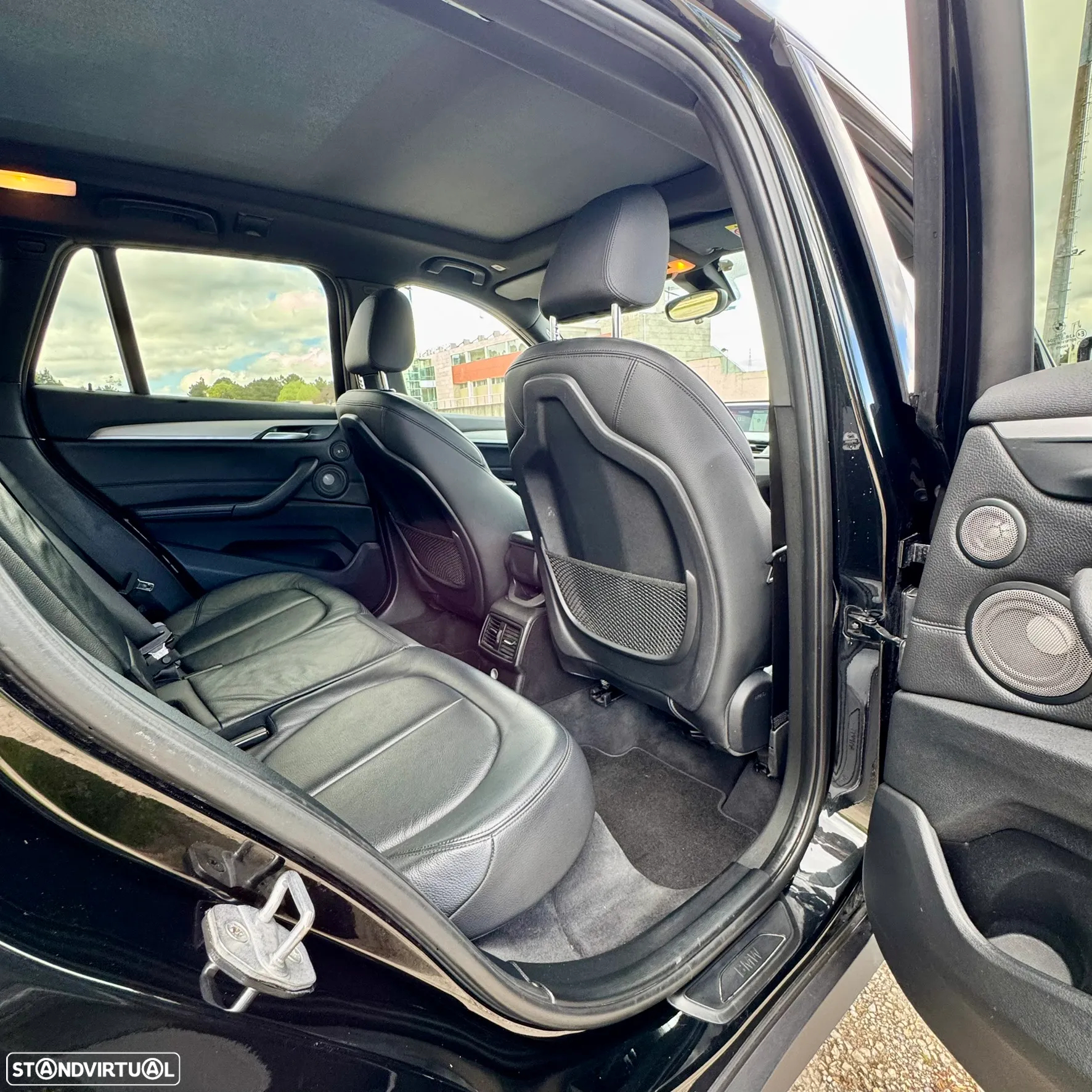 BMW X1 18 d sDrive Line Sport - 28