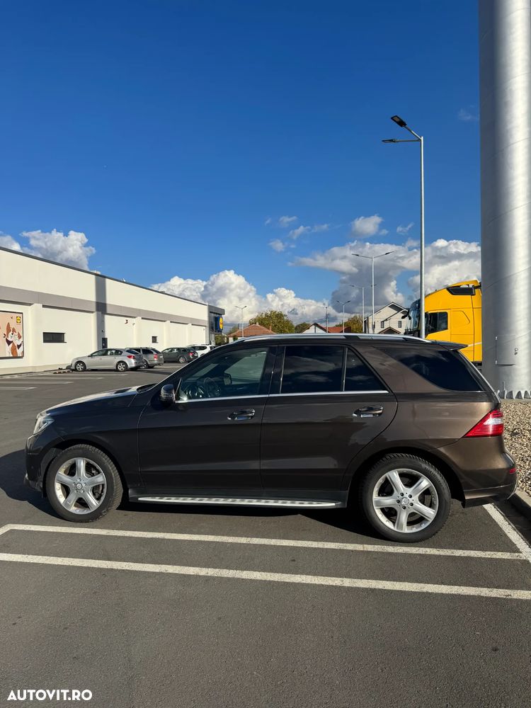 Mercedes-Benz ML 350 BlueTEC 4MATIC Aut - 12