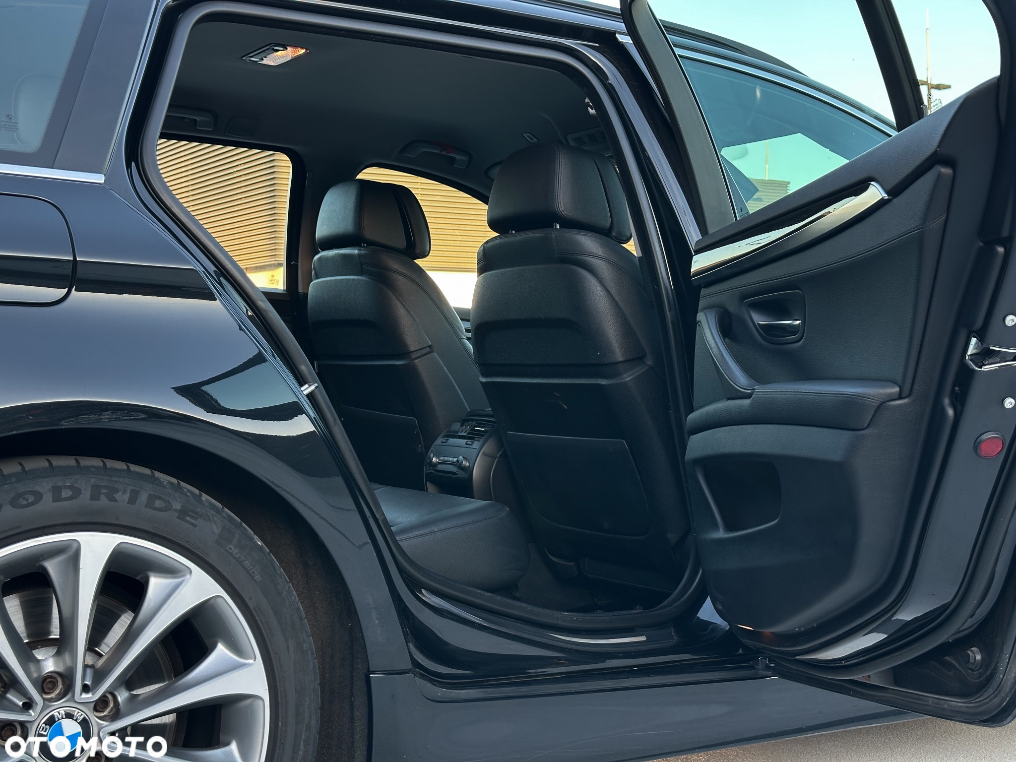 BMW Seria 5 530d xDrive Luxury Line - 11