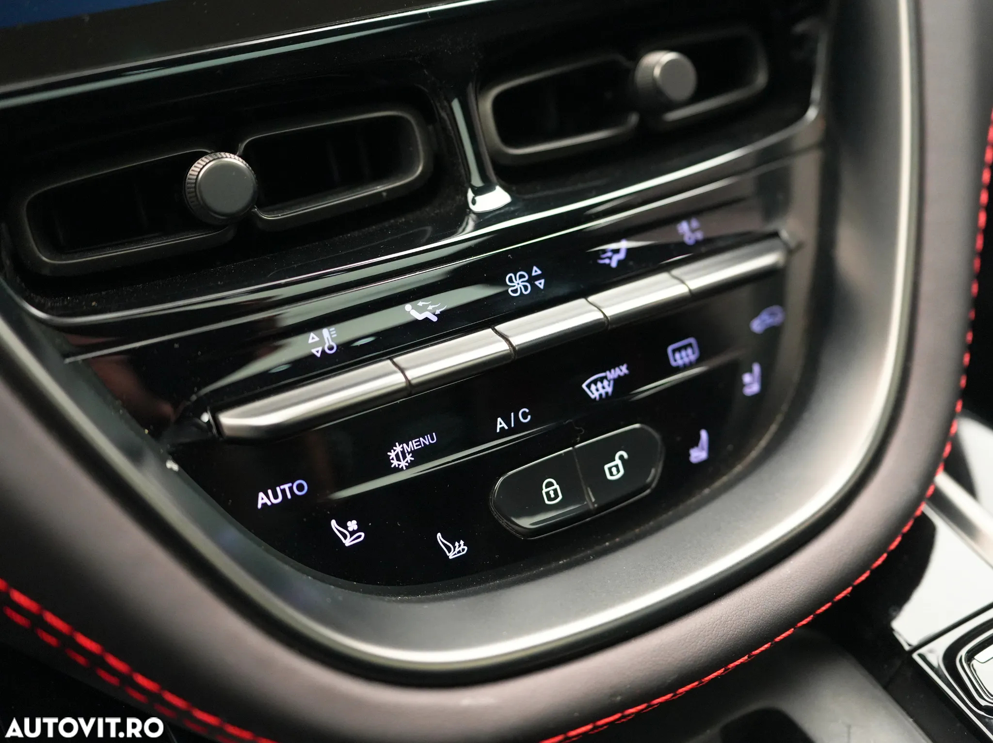 Aston Martin DBX Standard - 19