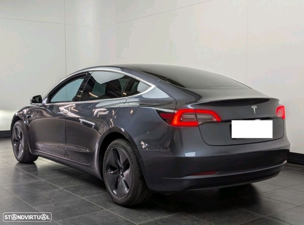Tesla Model 3 2020 photo 3