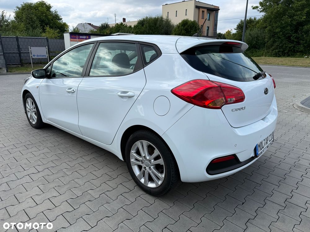 Kia Ceed - 7