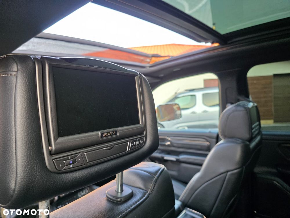 RAM 1500 Crew Cab Shortbed Limited - 28