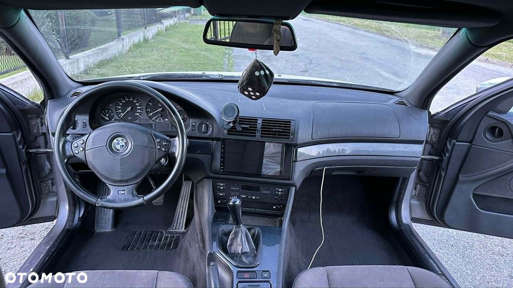BMW Seria 5 - 8